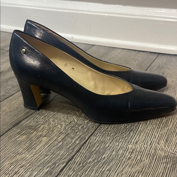 Etienne Aigner Black Leather Heels - Picture 2 of 3